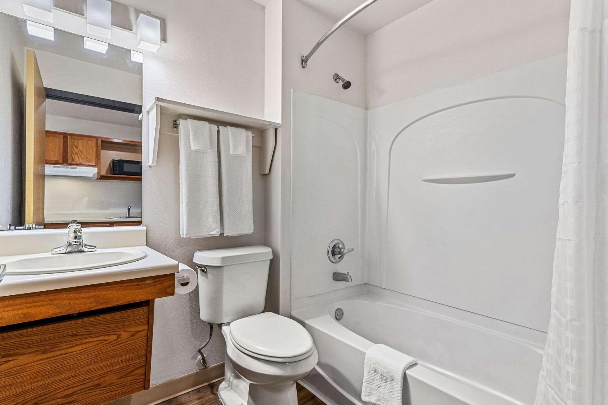 Standard Double Room - Non-Smoking